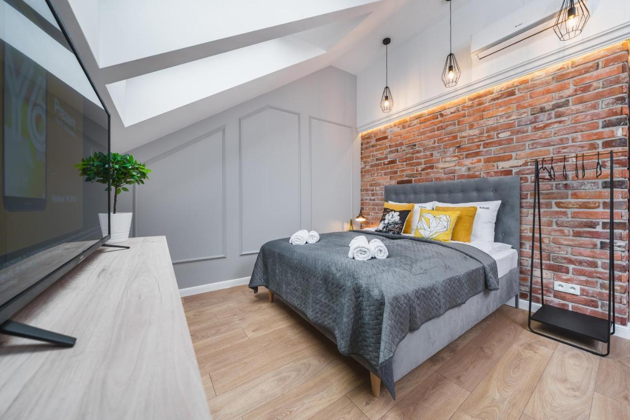 Saint Florian'S Suites - Old Town Luxury Apartments - By Upstairs Krasków Εξωτερικό φωτογραφία