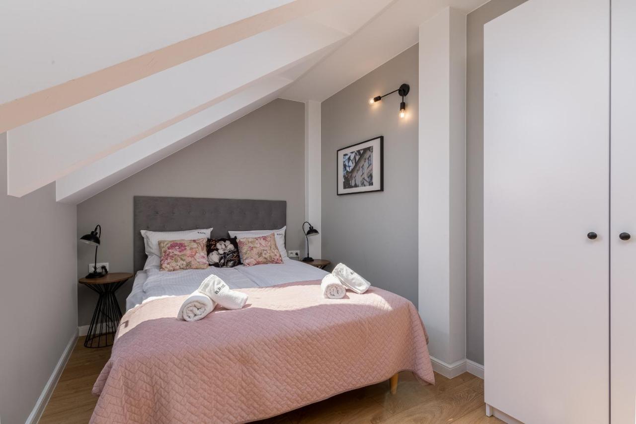 Saint Florian'S Suites - Old Town Luxury Apartments - By Upstairs Krasków Εξωτερικό φωτογραφία
