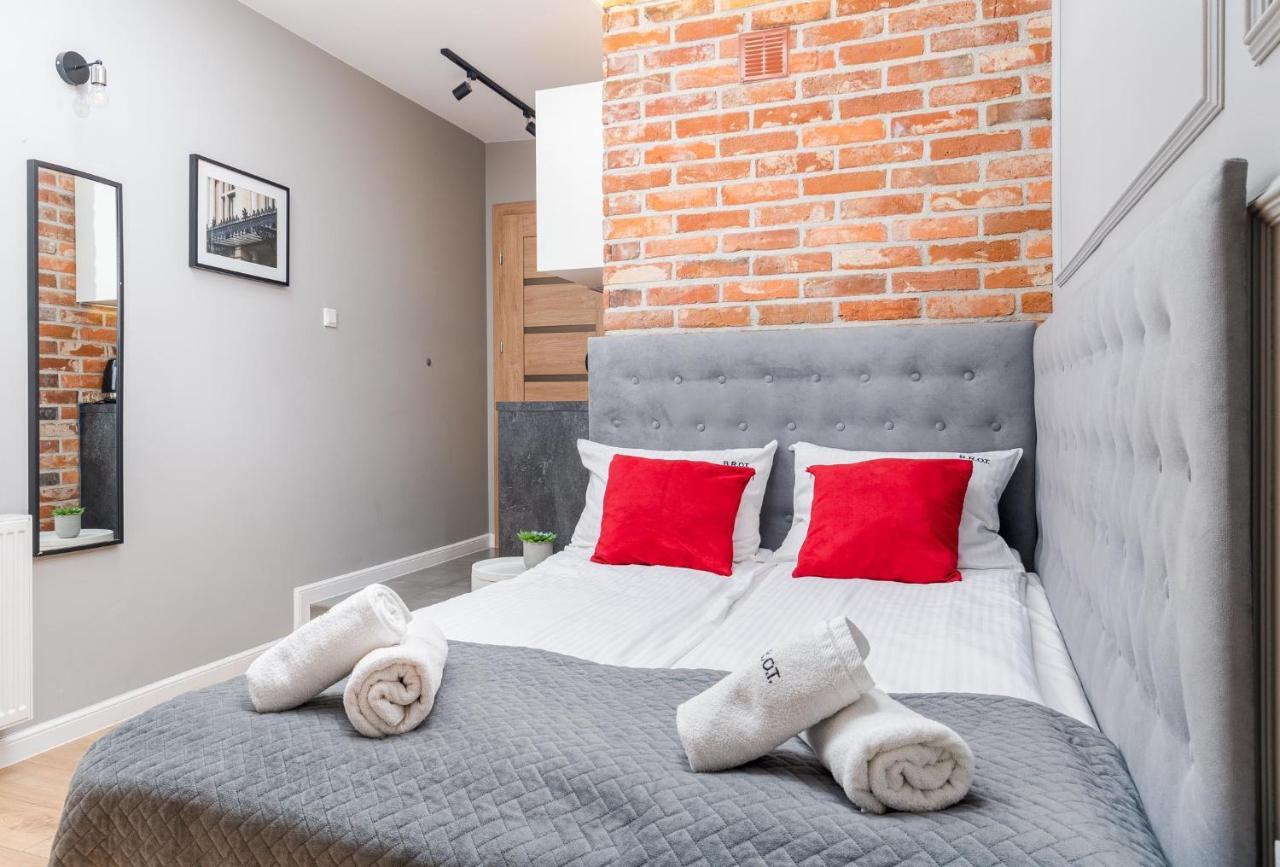 Saint Florian'S Suites - Old Town Luxury Apartments - By Upstairs Krasków Εξωτερικό φωτογραφία